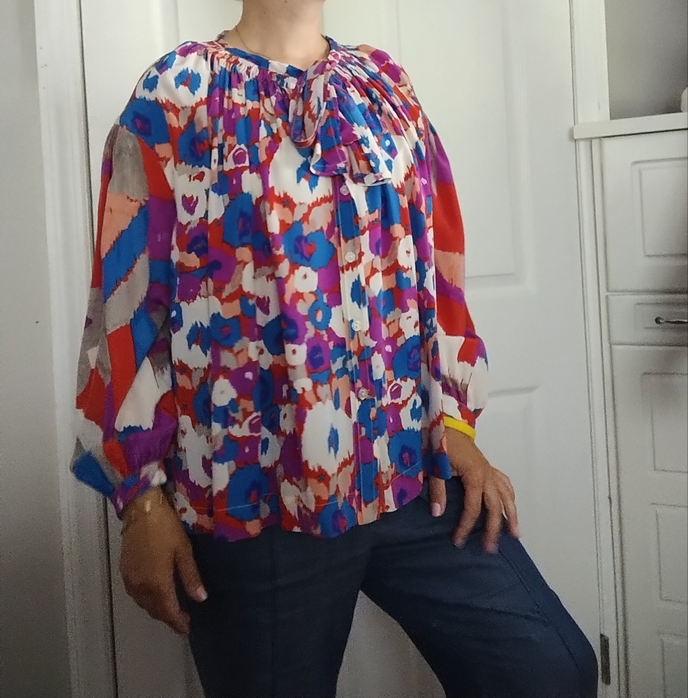 See By Chloe Silk Red and Blue Graphic Tie Front Blouse Medium